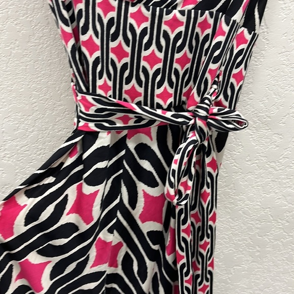 Diane Von Furstenberg 100% Silk Pink & Black Design Wrap MIDI Dress 2 - Picture 6 of 6